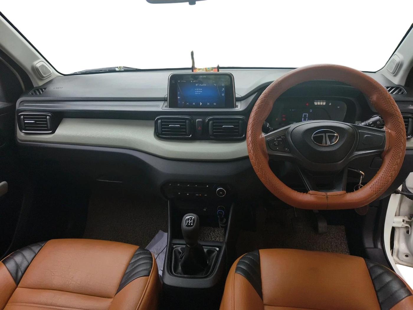 2024 Tata PUNCH ADVENTURE RHYTHM CNG, CNG, Manual, 71,860 km, interior