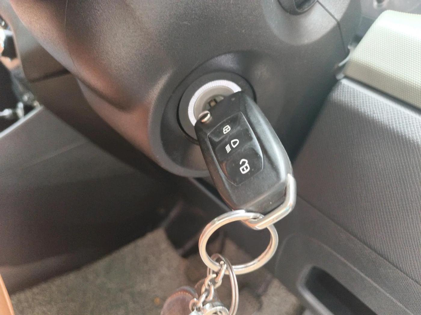 2024 Tata PUNCH ADVENTURE RHYTHM CNG, CNG, Manual, 71,860 km, interior
