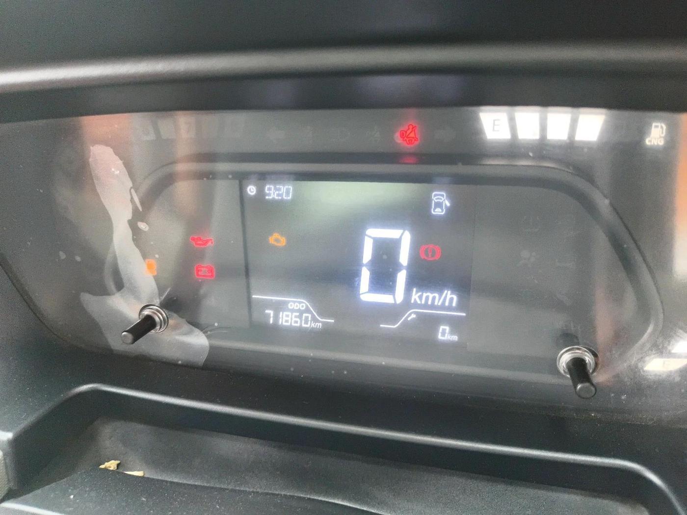 2024 Tata PUNCH ADVENTURE RHYTHM CNG, CNG, Manual, 71,860 km, interior