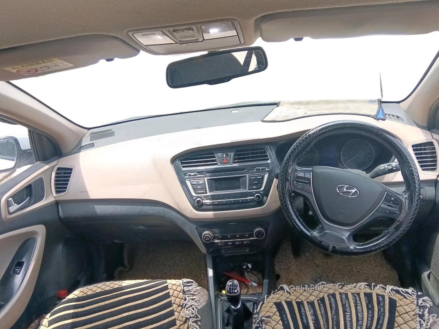 2015 Hyundai Elite i20 ASTA 1.4 CRDI, Diesel, Manual, 1,90,269 km, interior