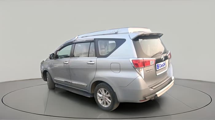 2023 Toyota Innova Crysta 2.4 GX 7STR, Diesel, Manual, 1,78,897 km, exterior
