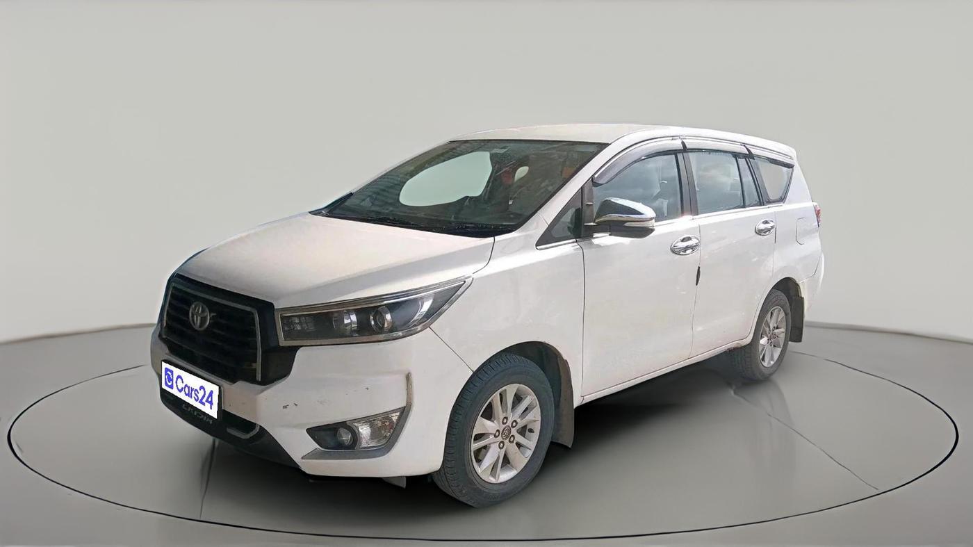 2017 Toyota Innova Crysta 2.4 GX 7 STR, Diesel, Manual, 2,29,220 km, exterior