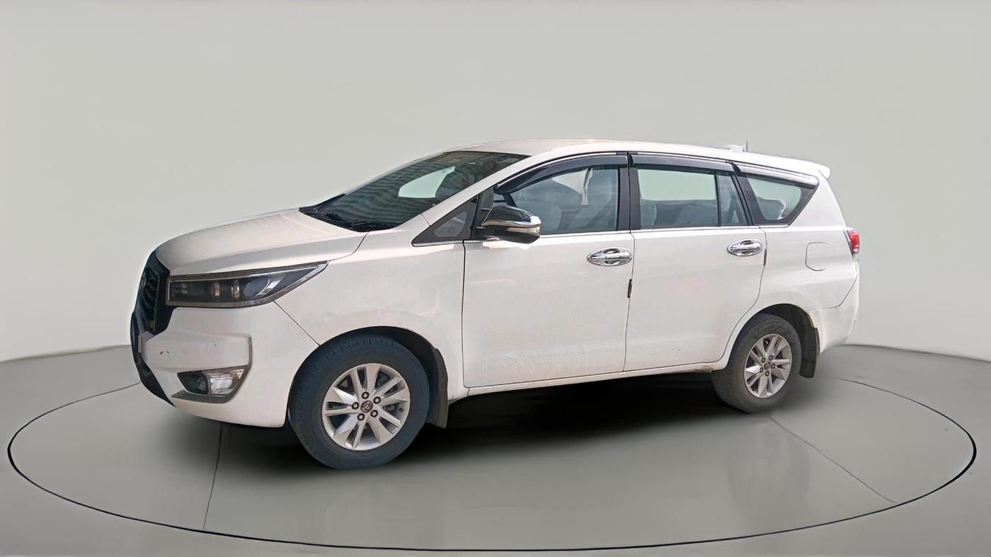 2017 Toyota Innova Crysta 2.4 GX 7 STR, Diesel, Manual, 2,29,220 km, exterior
