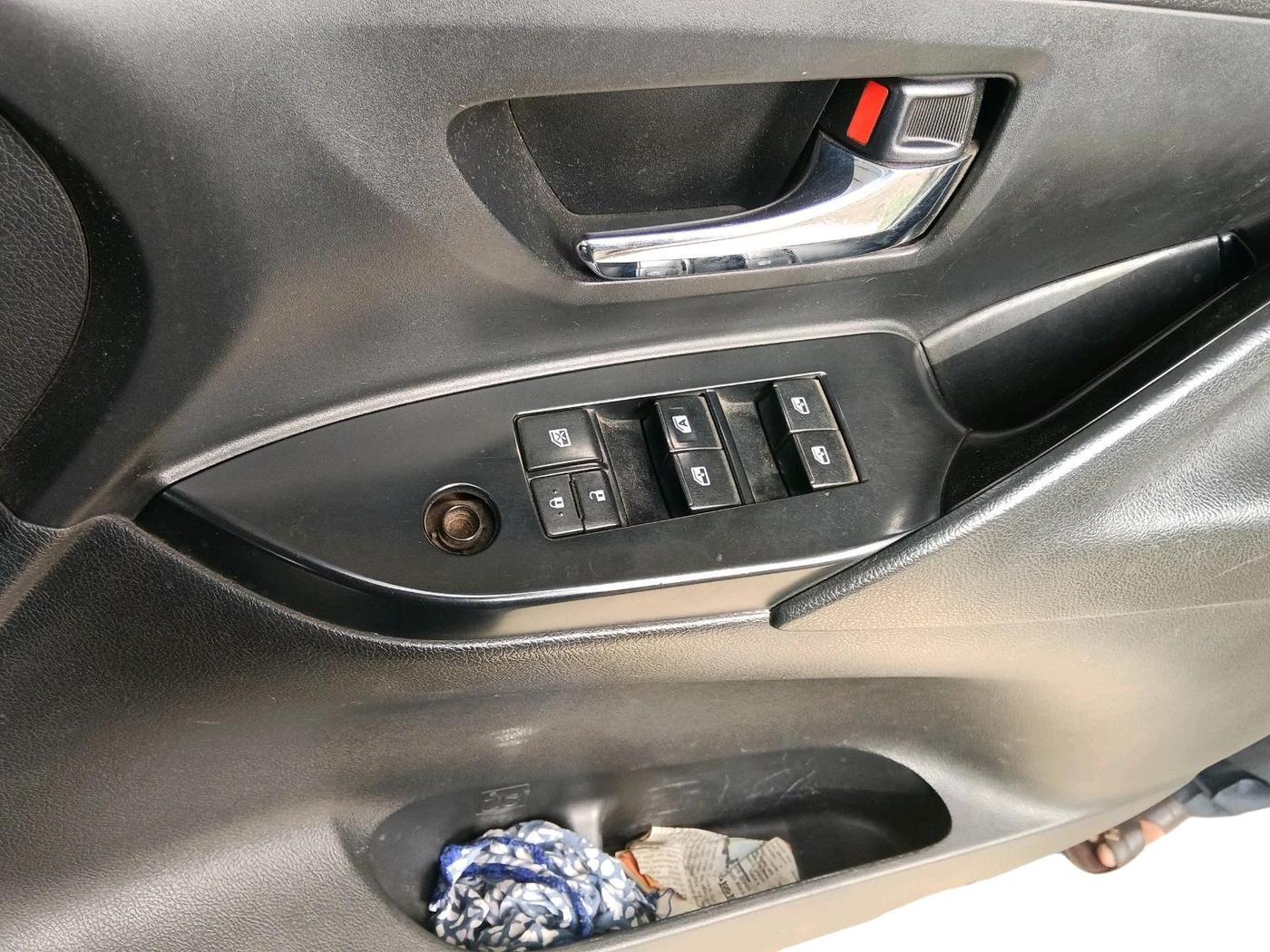 2017 Toyota Innova Crysta 2.4 GX 7 STR, Diesel, Manual, 2,29,220 km, interior