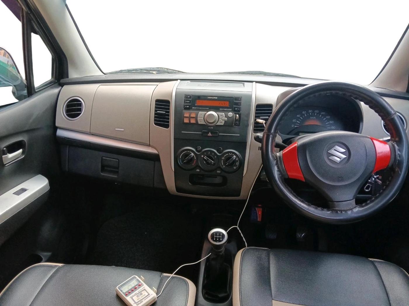 2014 Maruti Wagon R 1.0 LXI CNG, CNG, Manual, 1,59,175 km, interior