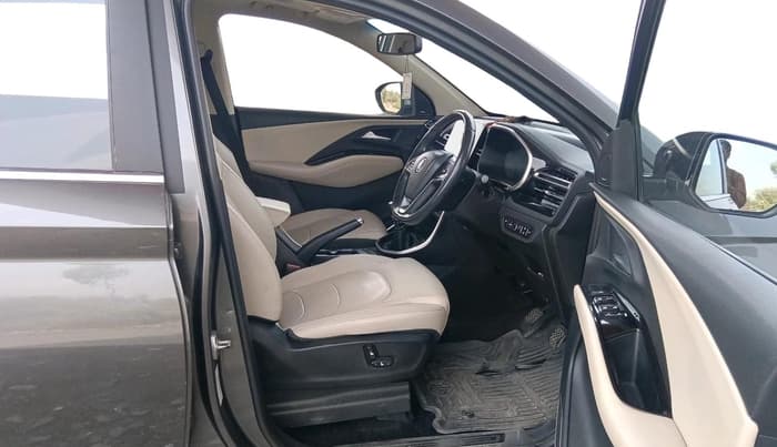 2024 MG HECTOR SHARP PRO 2.0 TURBO DIESEL, Diesel, Manual, 1,36,893 km, interior