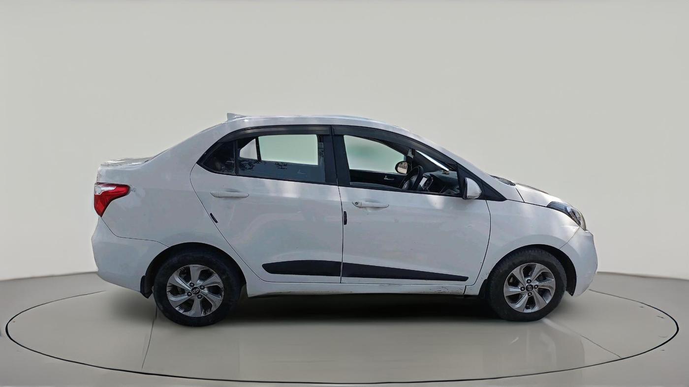 2017 Hyundai Xcent SX 1.2 CRDI, Diesel, Manual, 2,84,866 km, exterior