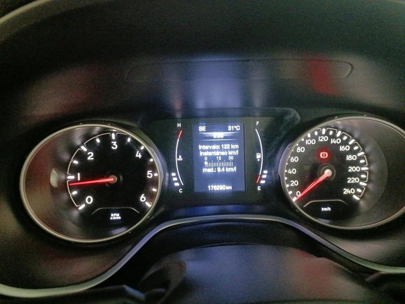 2018 Jeep Compass LONGITUDE 2.0 DIESEL, Diesel, Manual, 1,76,290 km, interior