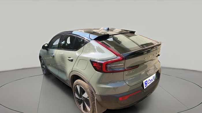 2024 Volvo C40 RECHARGE E80, Electric, Automatic, 49,132 km, exterior