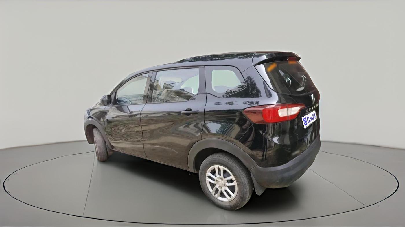 2024 Renault TRIBER RXL MT, Petrol, Manual, 23,703 km, exterior