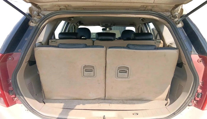 2018 Mahindra XUV500 W6, Diesel, Manual, 73,530 km, exterior