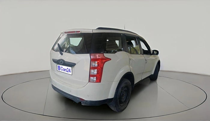 2018 Mahindra XUV500 W6, Diesel, Manual, 73,530 km, exterior