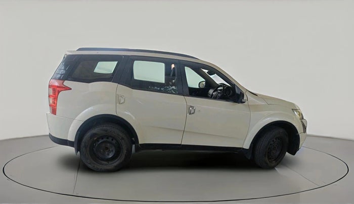 2018 Mahindra XUV500 W6, Diesel, Manual, 73,530 km, exterior