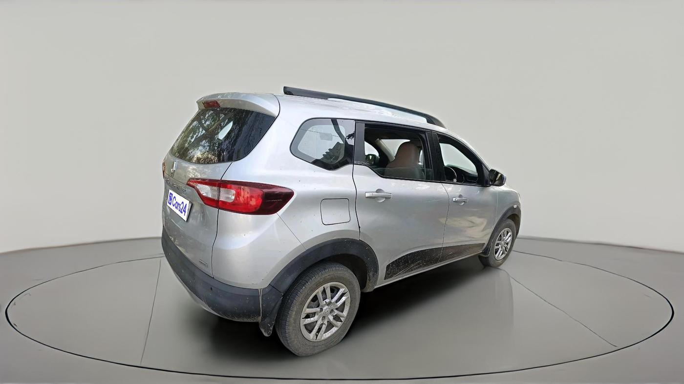 2020 Renault TRIBER RXT, Petrol, Manual, 1,34,065 km, exterior