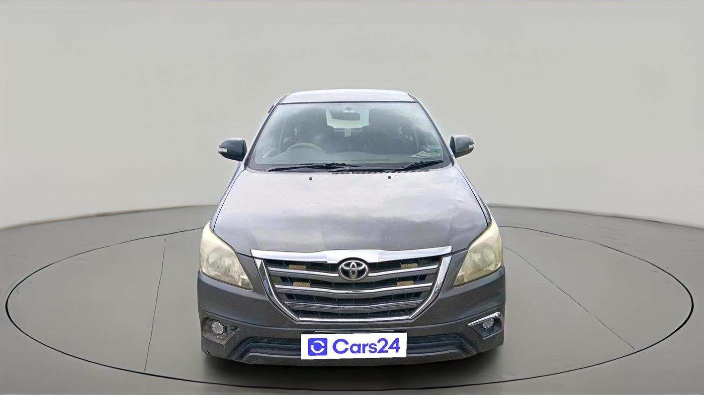 2014 Toyota Innova 2.5 VX 7 STR, Diesel, Manual, 2,61,551 km, exterior