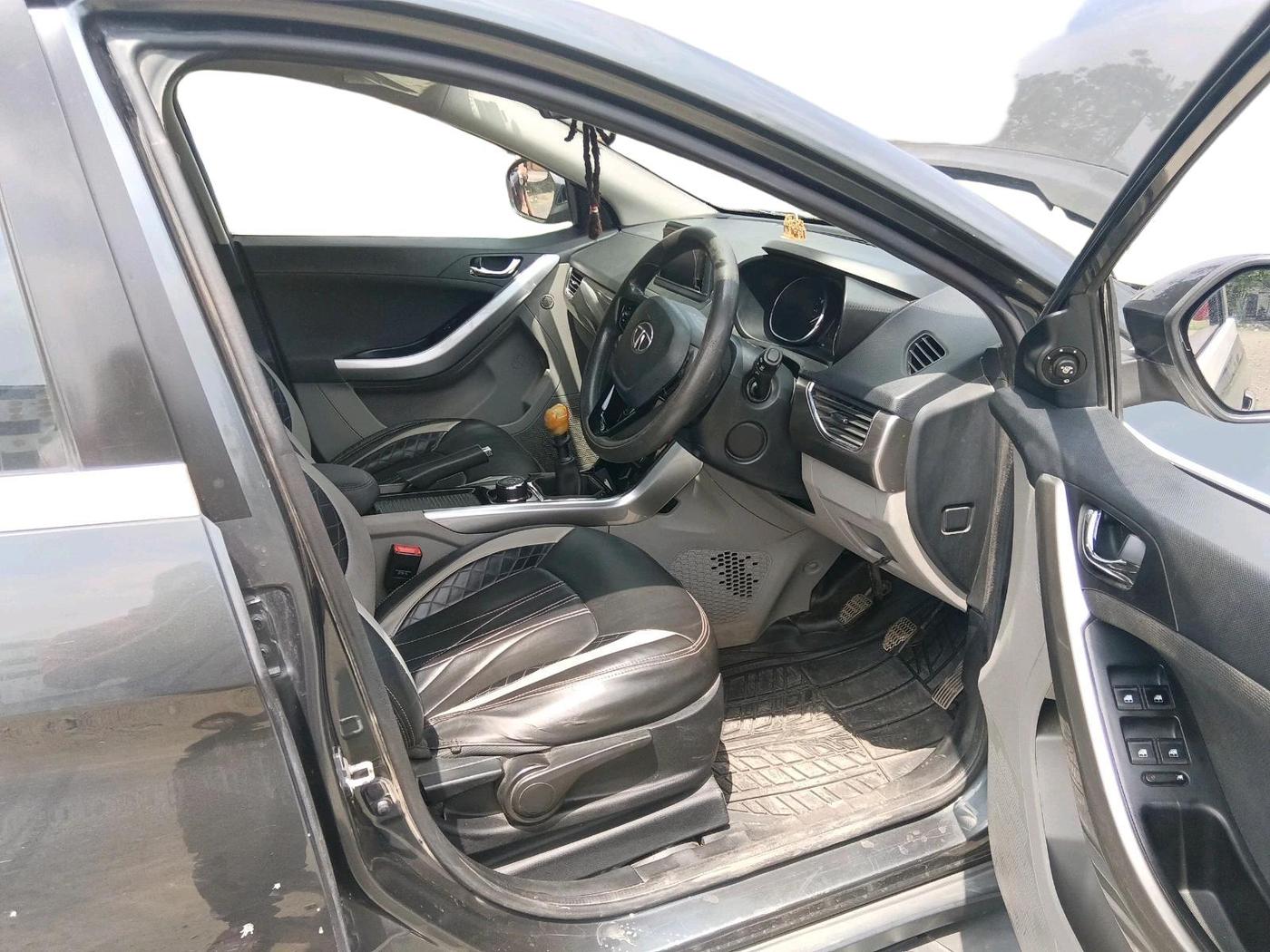 2018 Tata NEXON XZ PLUS PETROL, Petrol, Manual, 92,009 km, interior