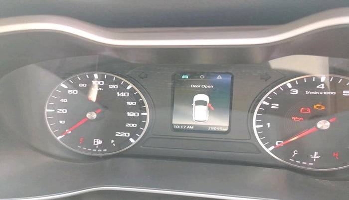 2022 MG ASTOR SUPER 1.5 MT, Petrol, Manual, 28,095 km, interior