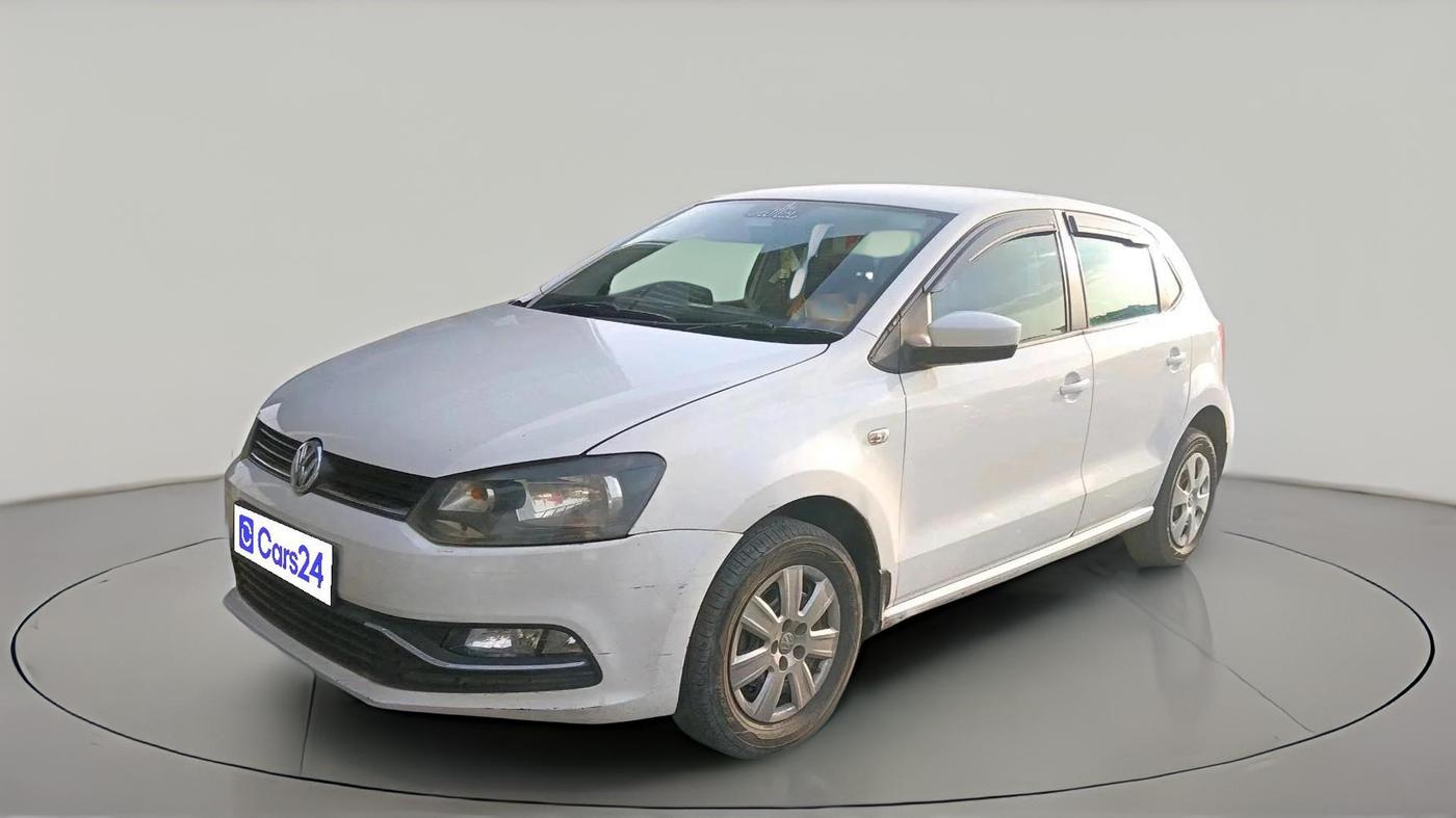 2015 Volkswagen Polo TRENDLINE 1.5L, Diesel, Manual, 2,45,835 km, exterior
