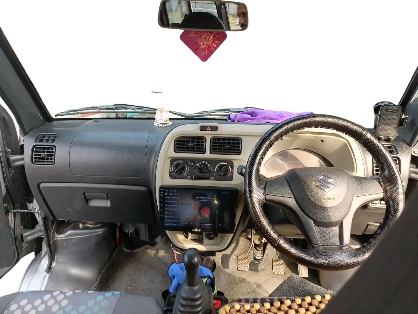 2024 Maruti Eeco 5 Str Ac CNG (O) , CNG, Manual, 28,183 km, interior