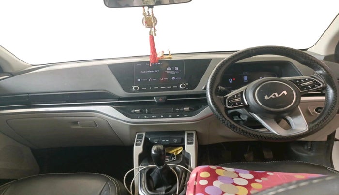 2022 KIA CARENS PRESTIGE PLUS 1.5 DIESEL 7 STR, Diesel, Manual, 1,42,186 km, interior