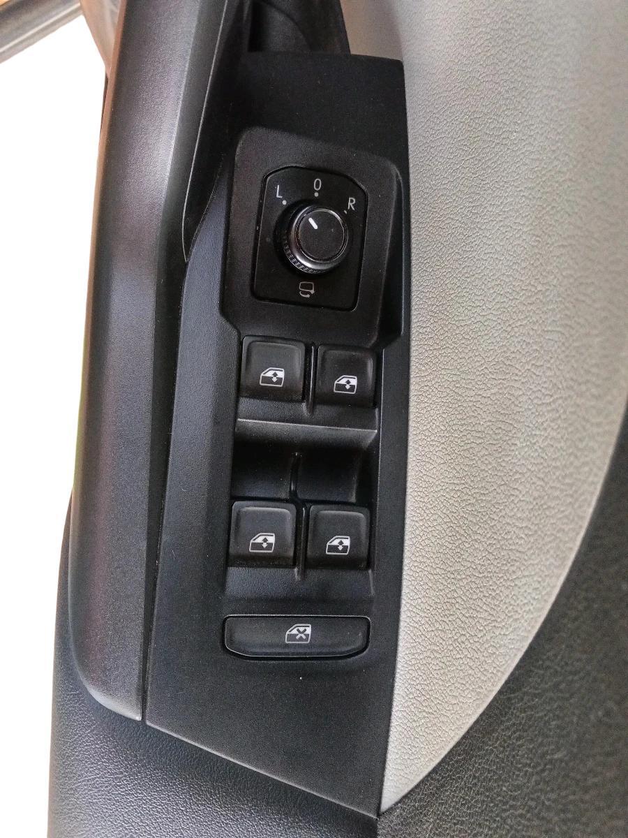 2021 Skoda KUSHAQ STYLE 1.0L TSI AT, Petrol, Automatic, 57,486 km, interior