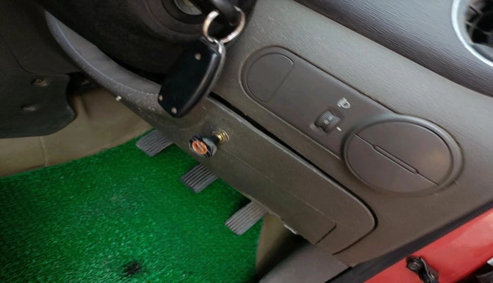 2011 Hyundai i10 MAGNA 1.1, Petrol, Manual, 9,11,665 km, interior