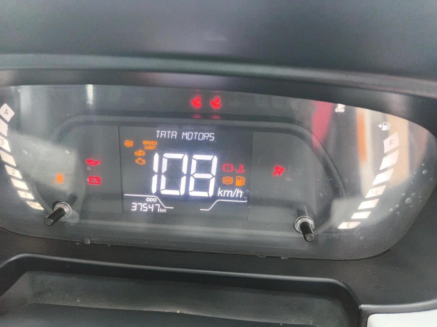 2023 Tata PUNCH ACCOMPLISHED MT CNG, CNG, Manual, 37,547 km, interior