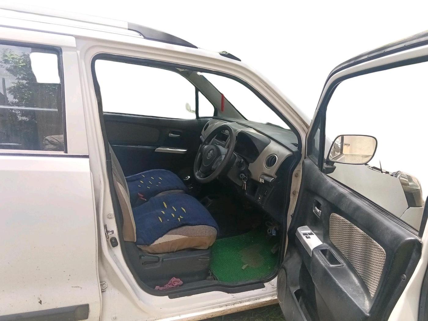 2013 Maruti Wagon R 1.0 LXI LPG, Petrol, Manual, 48,501 km, interior