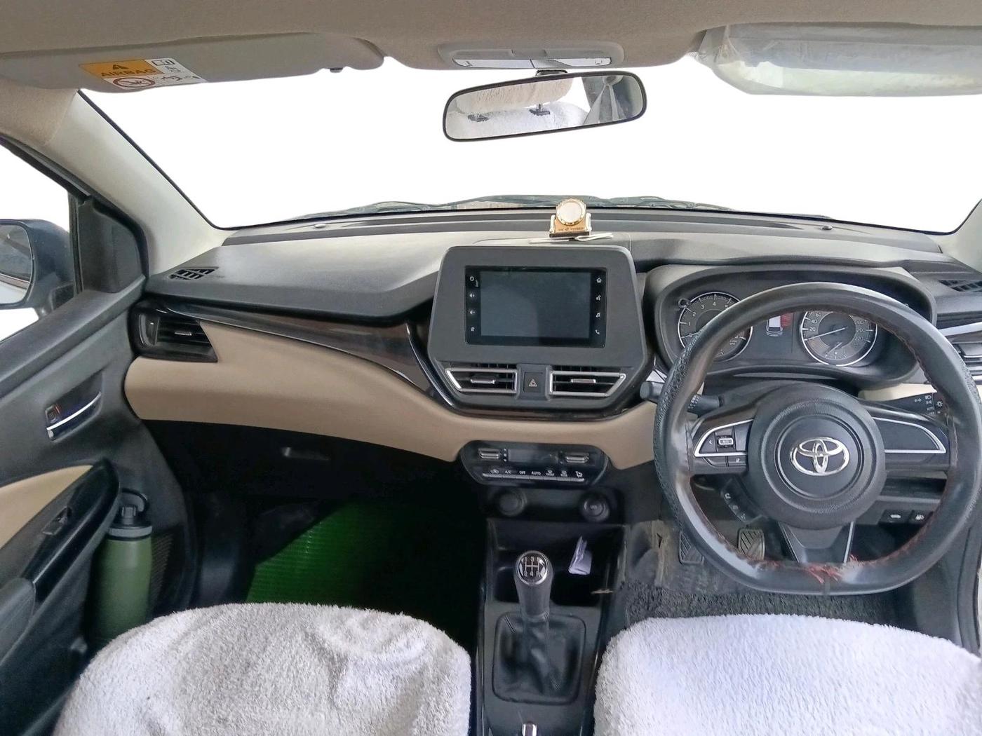 2024 Toyota Glanza G E-CNG, CNG, Manual, 43,500 km, interior