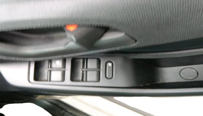 2025 Tata TIAGO NRG  NRG XZA CNG, CNG, Automatic, 15,452 km, interior