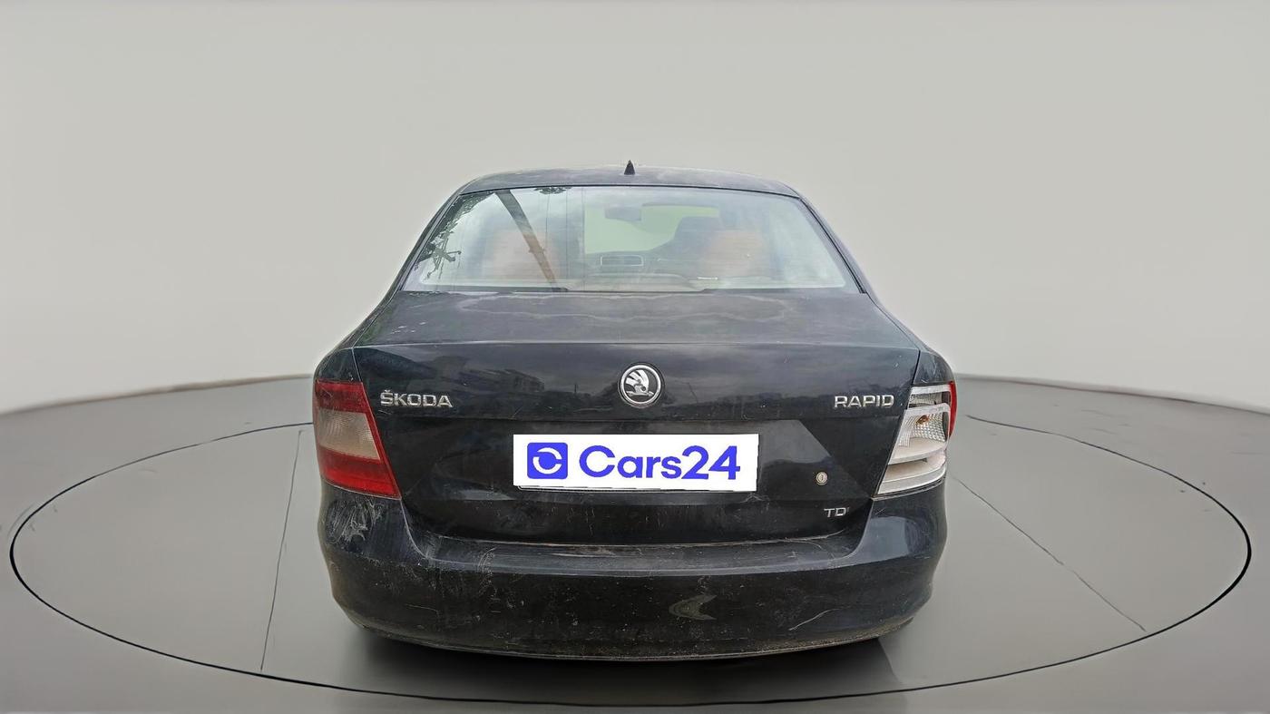 2013 Skoda Rapid ELEGANCE 1.6 TDI CR MT, Diesel, Manual, 1,81,920 km, exterior