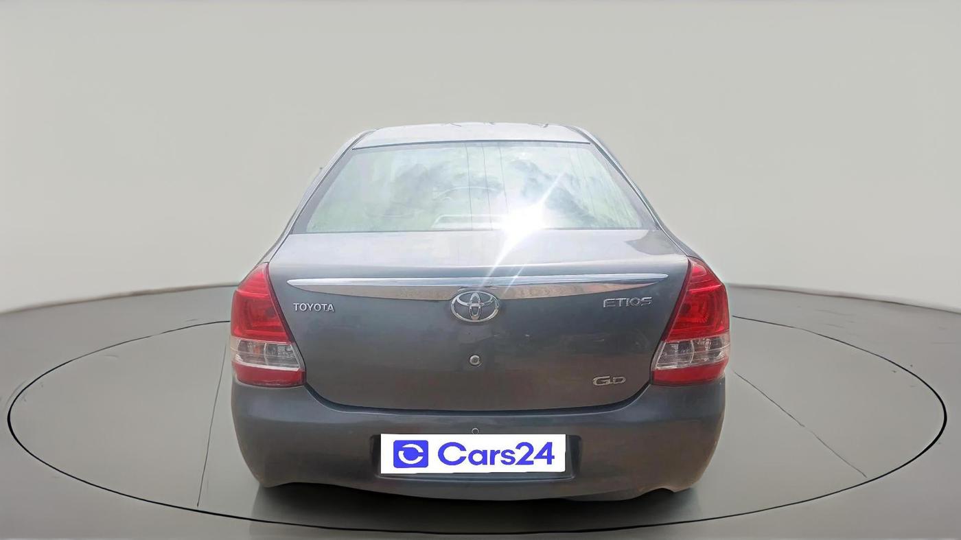 2015 Toyota Etios GD, Diesel, Manual, 2,70,298 km, exterior