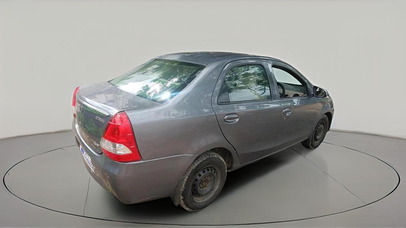 2015 Toyota Etios GD, Diesel, Manual, 2,70,298 km, exterior
