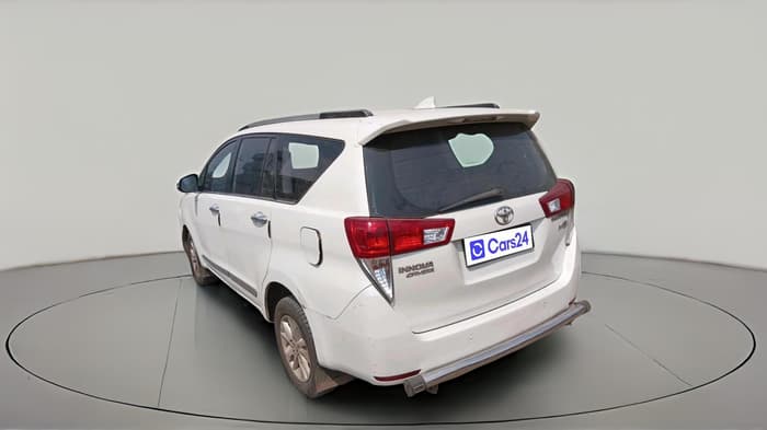 2018 Toyota Innova Crysta 2.4 VX 8 STR, Diesel, Manual, 1,54,586 km, exterior