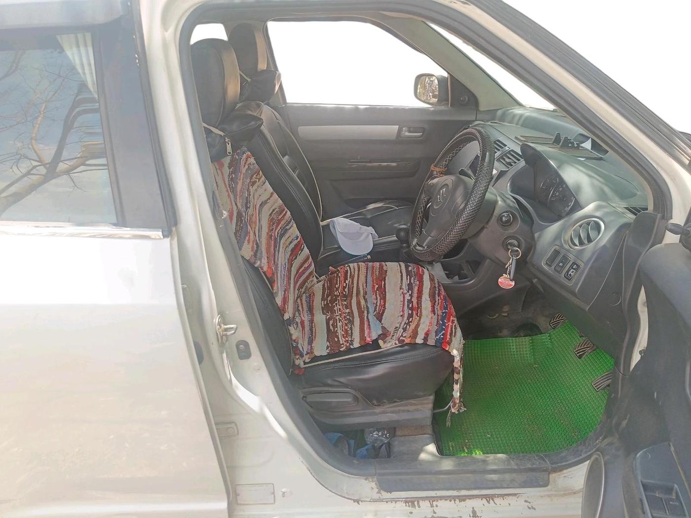 2010 Maruti Swift VDI, Diesel, Manual, 2,41,390 km, interior