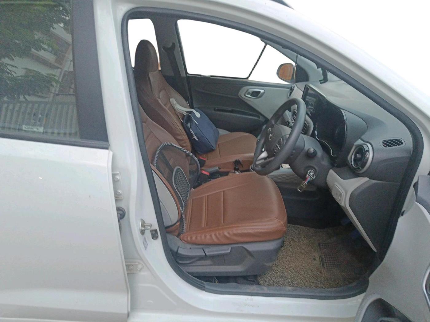 2023 Hyundai GRAND I10 NIOS SPORTZ 1.2 KAPPA VTVT, Petrol, Manual, 24,604 km, interior