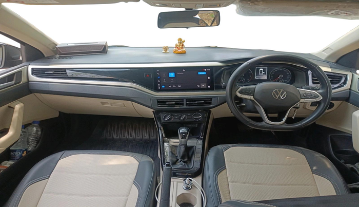 2024 Volkswagen VIRTUS HIGHLINE TSI 1.0 AT, Petrol, Automatic, 25,000 km, interior