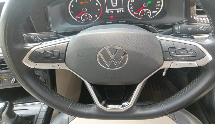 2024 Volkswagen VIRTUS HIGHLINE TSI 1.0 AT, Petrol, Automatic, 25,000 km, interior