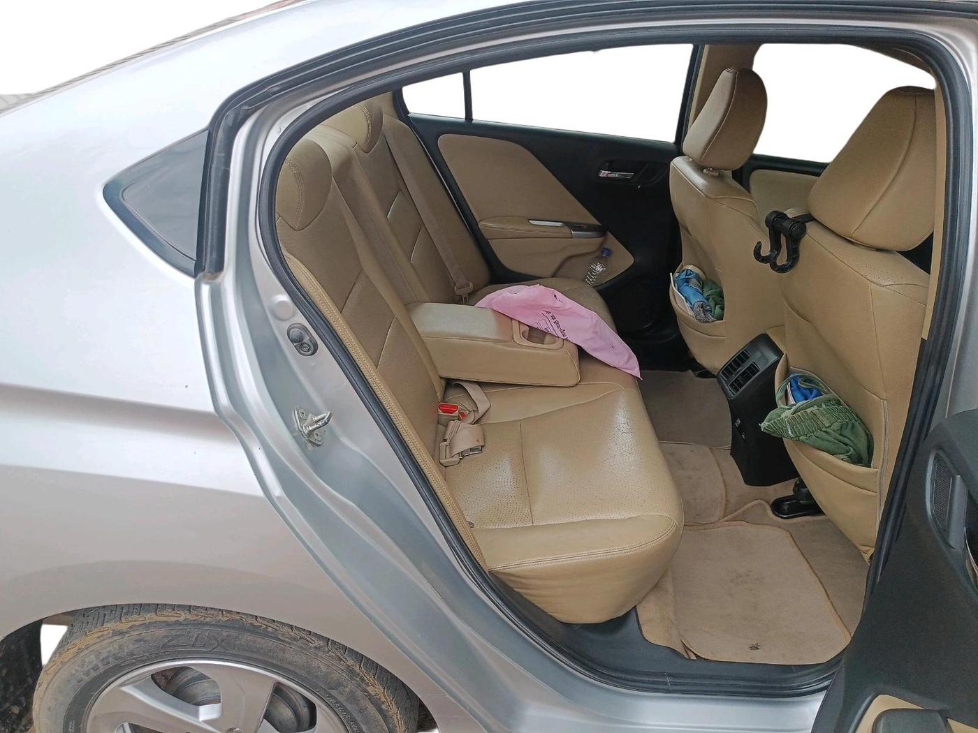 2014 Honda City 1.5L I-VTEC VX, Petrol, Manual, 1,02,832 km, interior