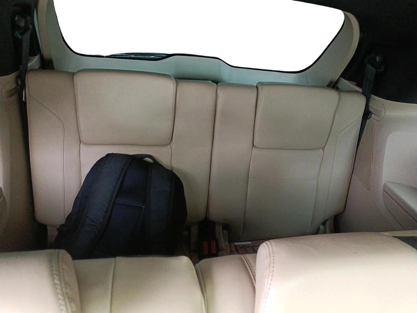 2019 Ford Endeavour TITANIUM PLUS 2.2 4X2 AT SUNROOF, Diesel, Automatic, 2,30,166 km, interior