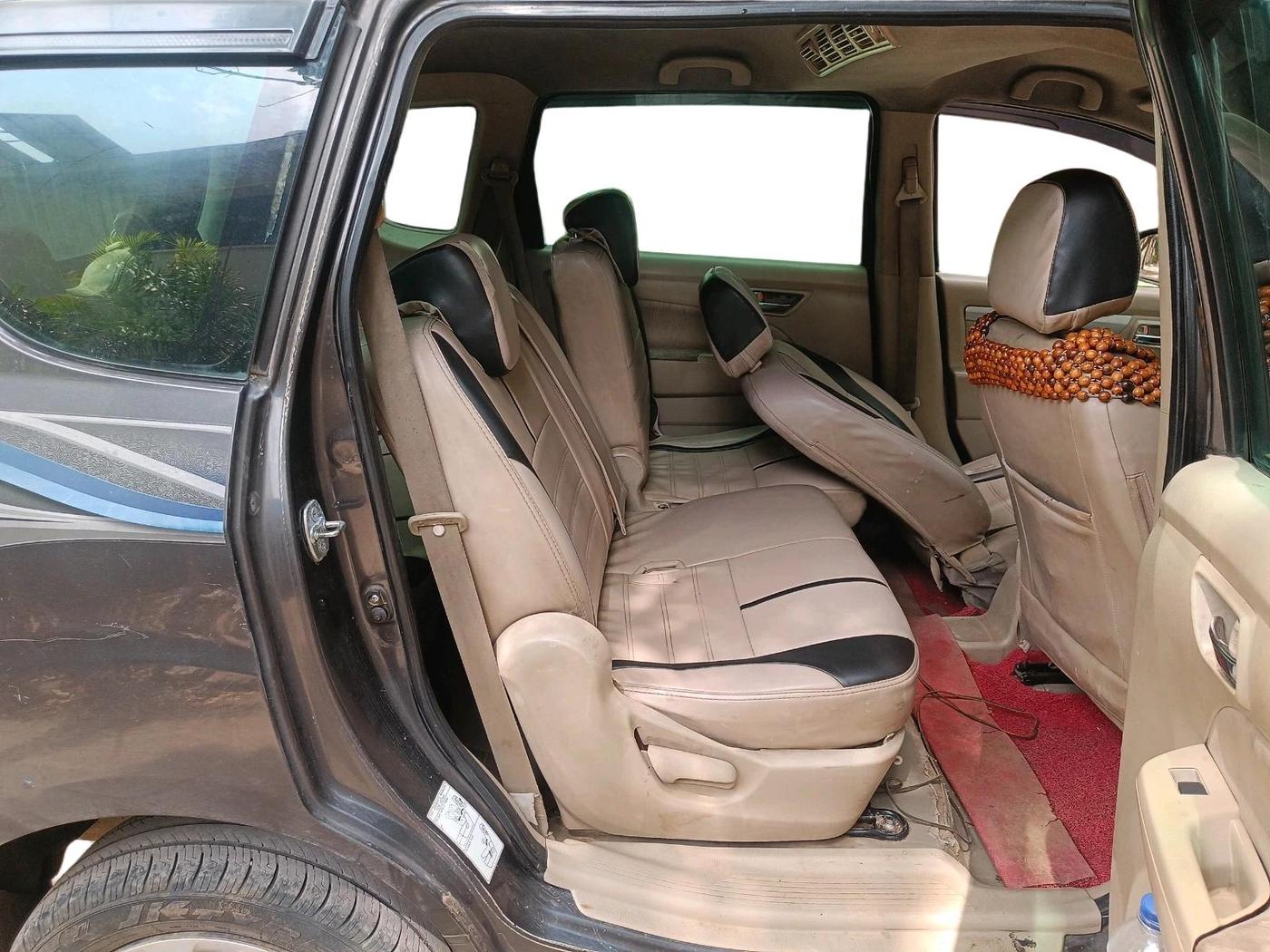 2014 Maruti Ertiga VDI, Diesel, Manual, 3,25,462 km, interior