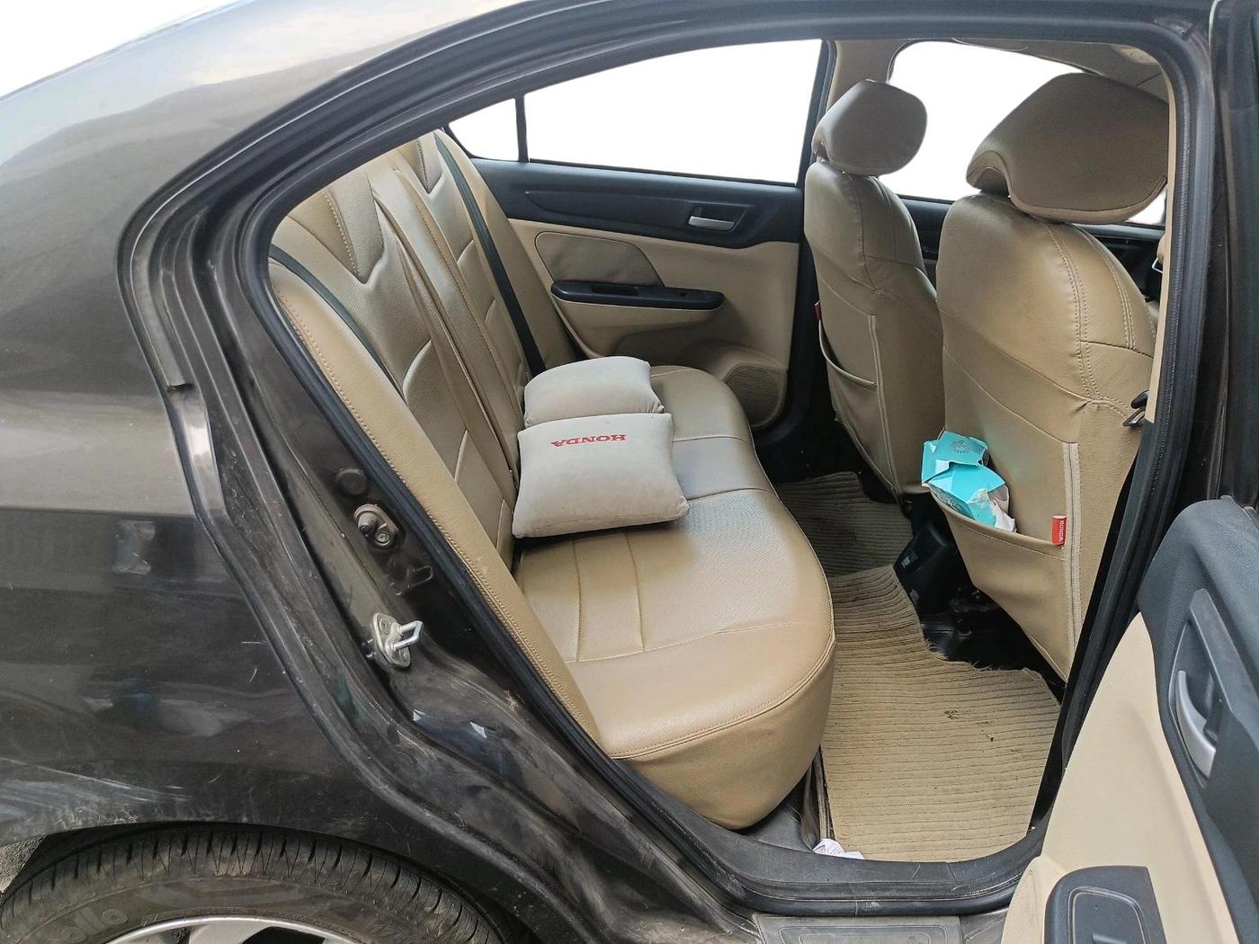 2018 Honda Amaze 1.5L I-DTEC V CVT, Diesel, Automatic, 1,31,790 km, interior