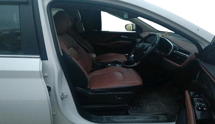 2023 MG HECTOR PLUS SHARP PRO 2.0 TURBO DIESEL 6 STR, Diesel, Manual, 91,448 km, interior