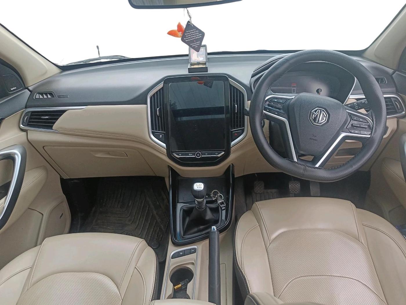 2021 MG HECTOR SHARP 2.0 DIESEL, Diesel, Manual, 1,03,469 km, interior