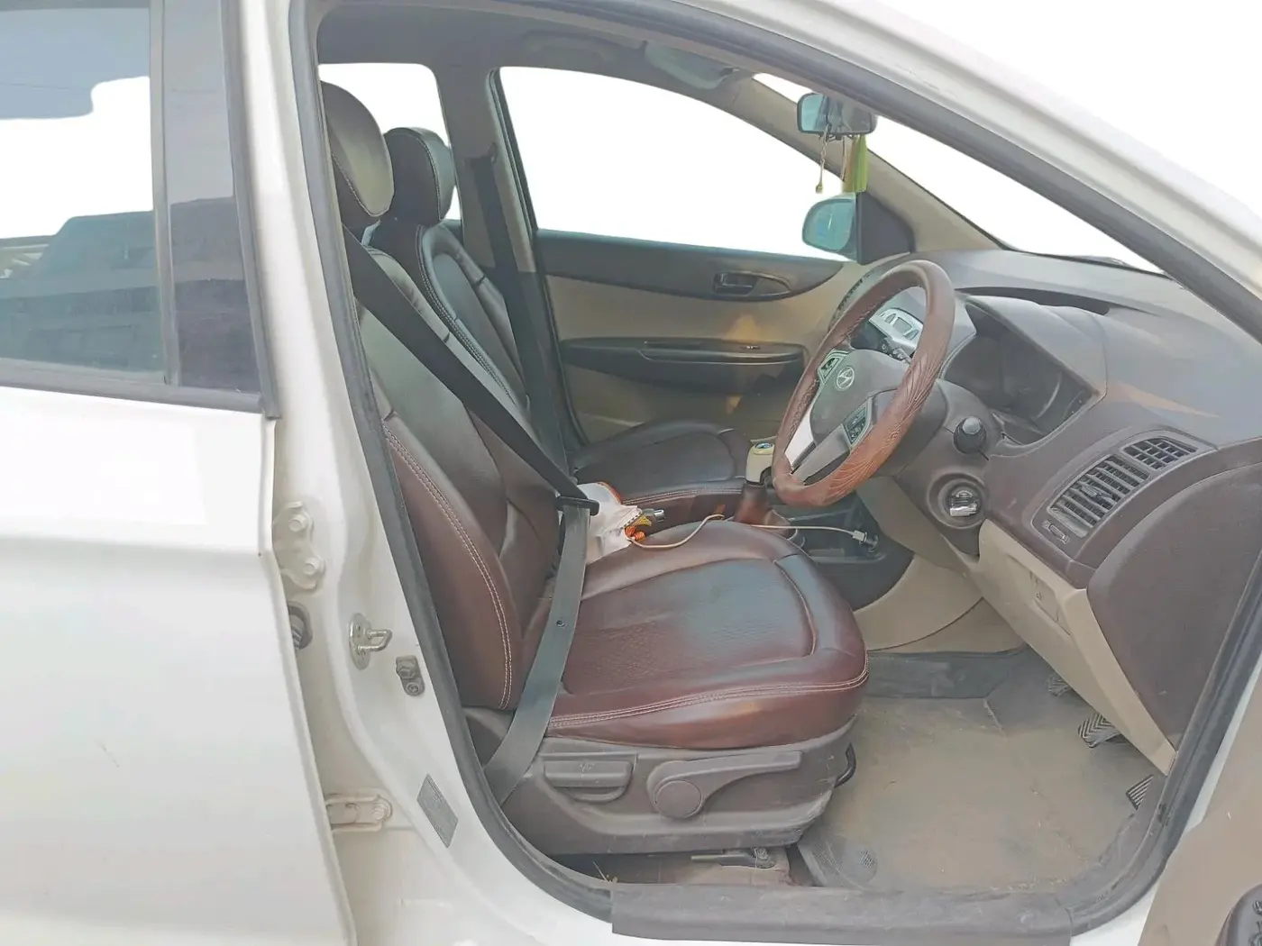 2010 Hyundai i20 ASTA 1.4 CRDI, Diesel, Manual, 1,86,080 km, interior