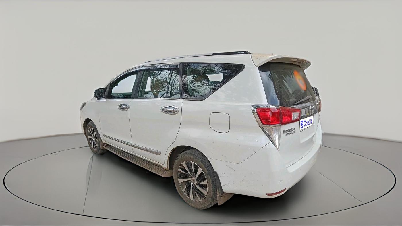 2022 Toyota Innova Crysta 2.4 ZX 7 STR, Diesel, Manual, 1,89,122 km, exterior