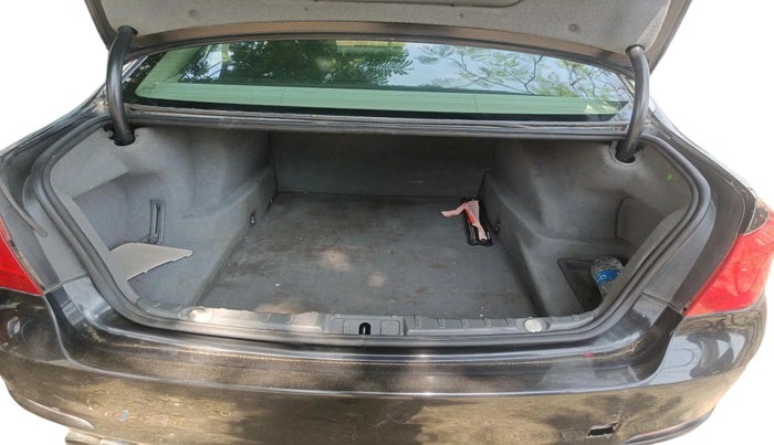 2009 BMW 7 Series 730Ld, Diesel, Automatic, 1,16,221 km, exterior