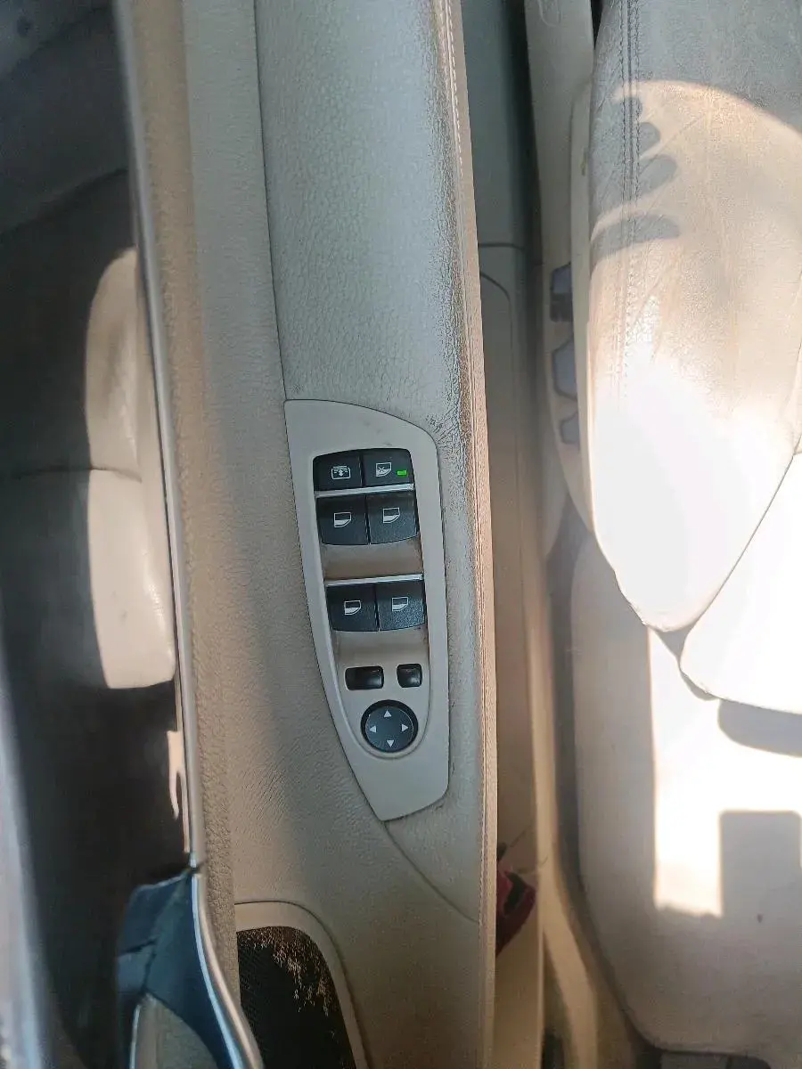 2009 BMW 7 Series 730Ld, Diesel, Automatic, 1,16,221 km, interior