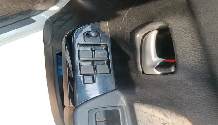 2018 Maruti Wagon R 1.0 VXI, Petrol, Manual, 85,513 km, interior