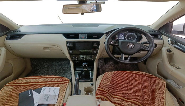 2019 Skoda Octavia 2.0 TDI CR AMBITION, Diesel, Manual, 1,28,010 km, interior